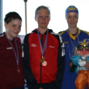 Júlía aldursflokkameistari í 200 skrið.