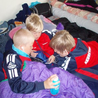 Strákanir deila I-pod.