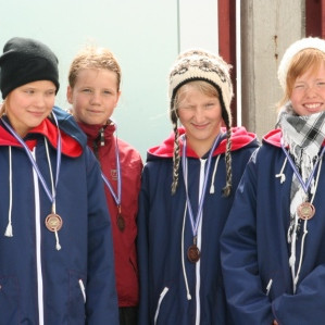 Boðsundssveit: Ásdís, Júlía, Auður og Guðrún.