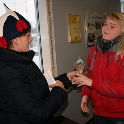 Erla Hrönn Unnsteinsdóttir fær viðurkenninguna fyrir telpnaflokk.