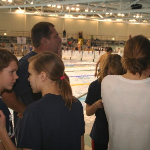 Upphitun á bakkanum.