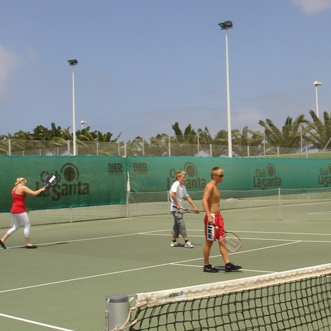 Óðinslið á fullu í tennis.