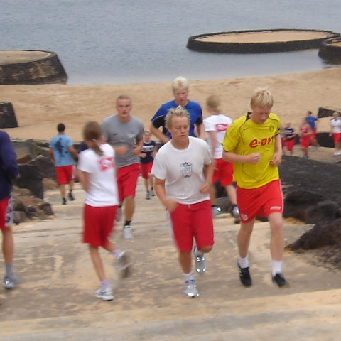 Tekið á í tröppunum.