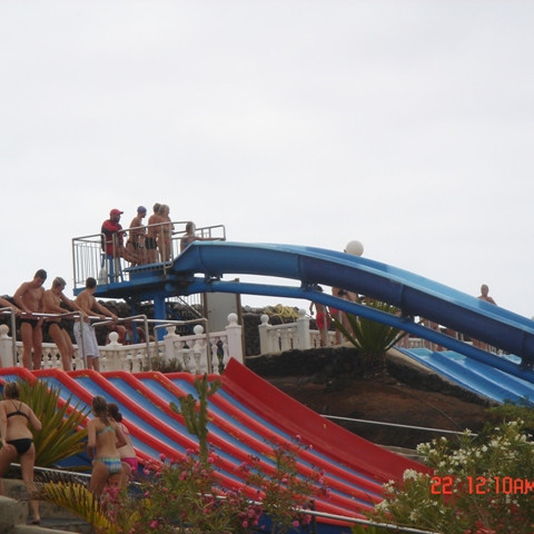 Í vatnsleikjagarðinum.