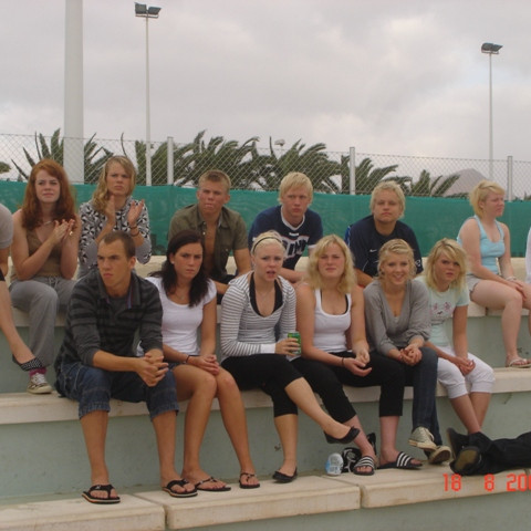 Þétt setið á áhorfendabekkjunum.