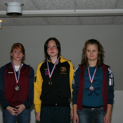 50 m brigusund - Soffía, María og Rakel.