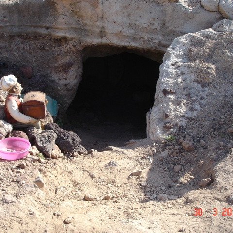 Hér virtist einhver búa.