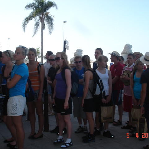 Beðið eftir að komast í Siam Park.