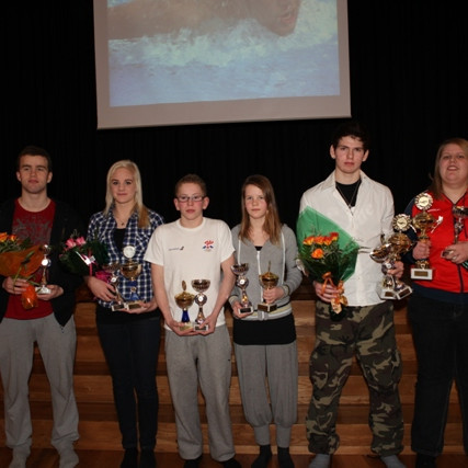 Stigahæsyu sundmenn og mestu bætingar.