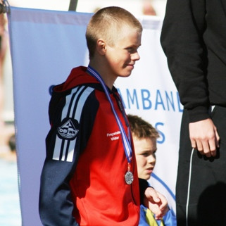 Freysteinn Viðar á palli.