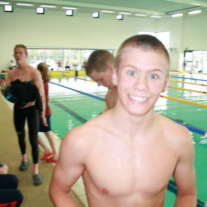 Freysteinn búin að setja Íslandsmet drengja í 400m. skriðsundi