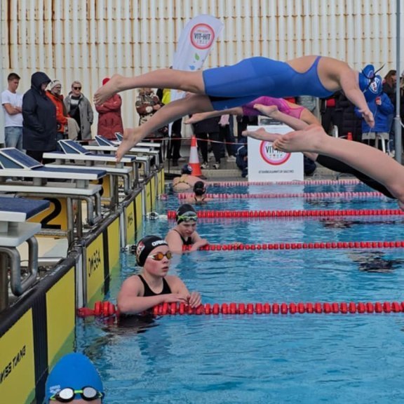 f2d5fdb1-8495-4e64-a131-60823e513b3b