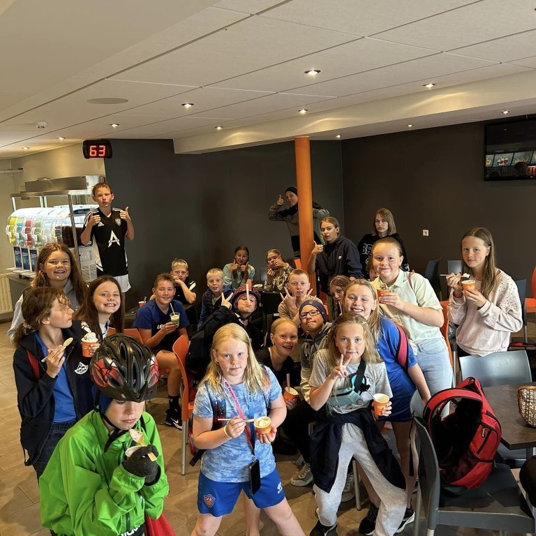 348684375_6335893166464672_2051833477067057824_n