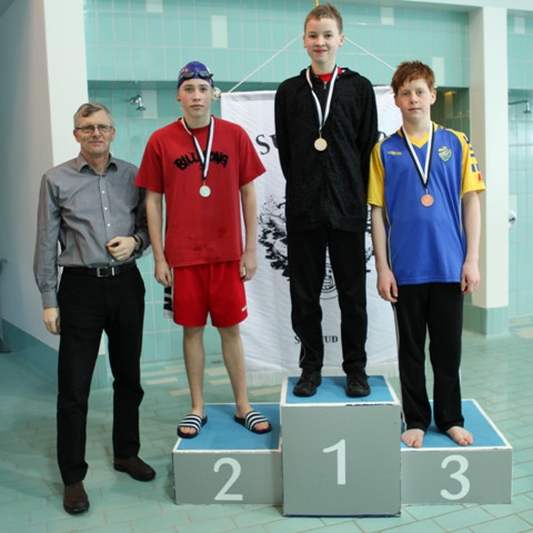 gull-kr-2011-d3-42-of-72-