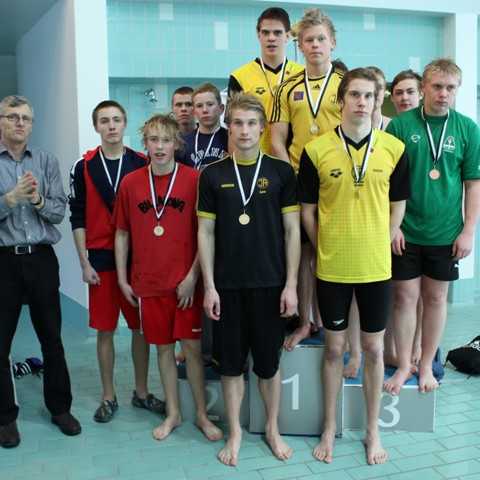 gull-kr-2011-d3-55-of-72-