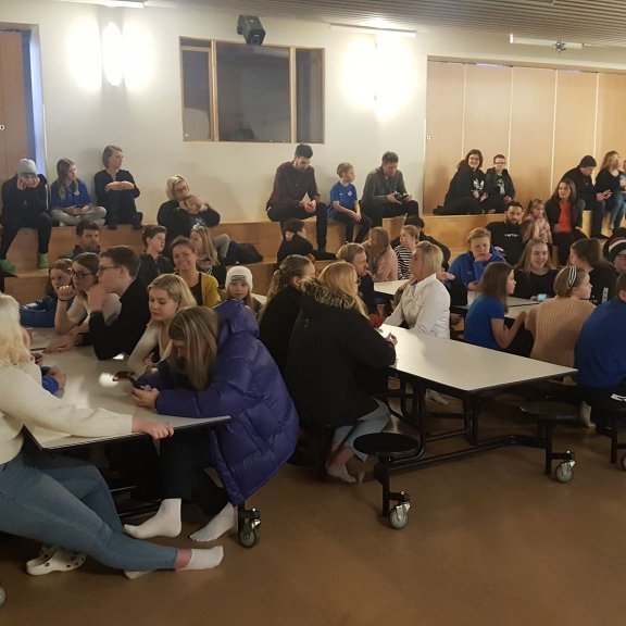 83678534_196792011464221_9145333099561746432_n