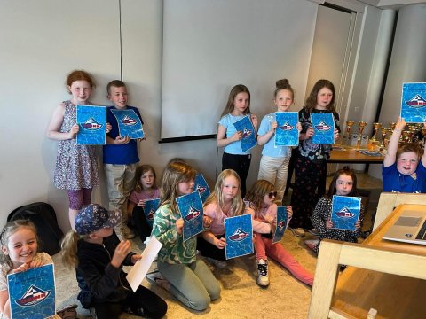 Höfrungar útskrifaðir úr Sundskólunum