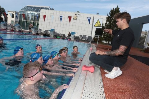 Anton Sveinn McKee heimsótti sundfélagið Óðinn.